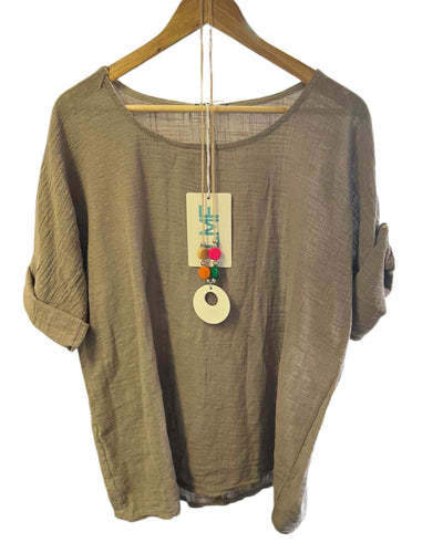 Connie Tunic Top & necklace